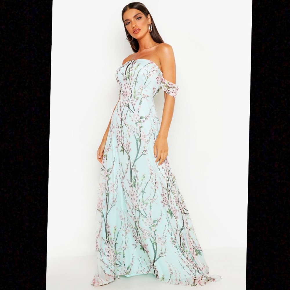 Gorgeous Boohoo Dress - Light and Comfortable!